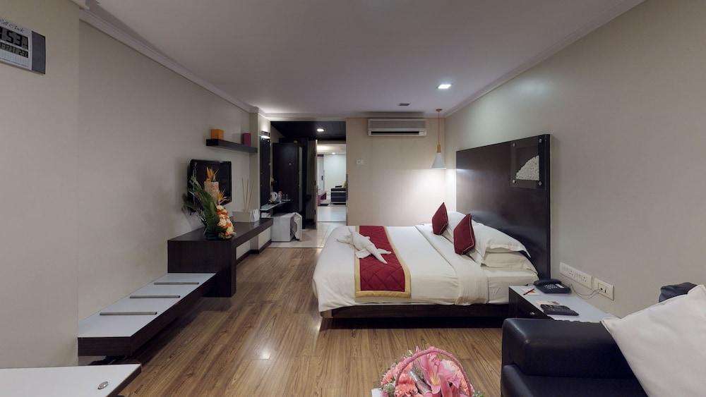 37Th Crescent Hotel Bengaluru Dış mekan fotoğraf