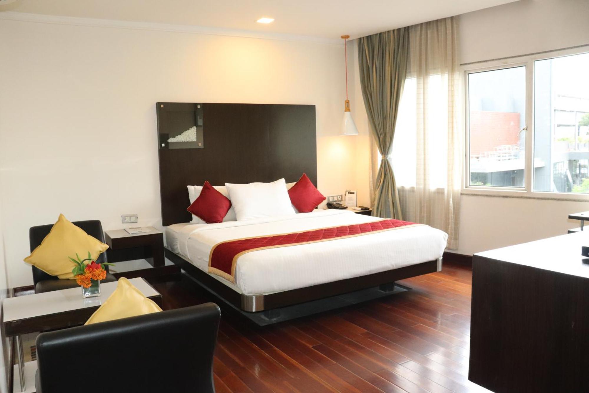 37Th Crescent Hotel Bengaluru Dış mekan fotoğraf