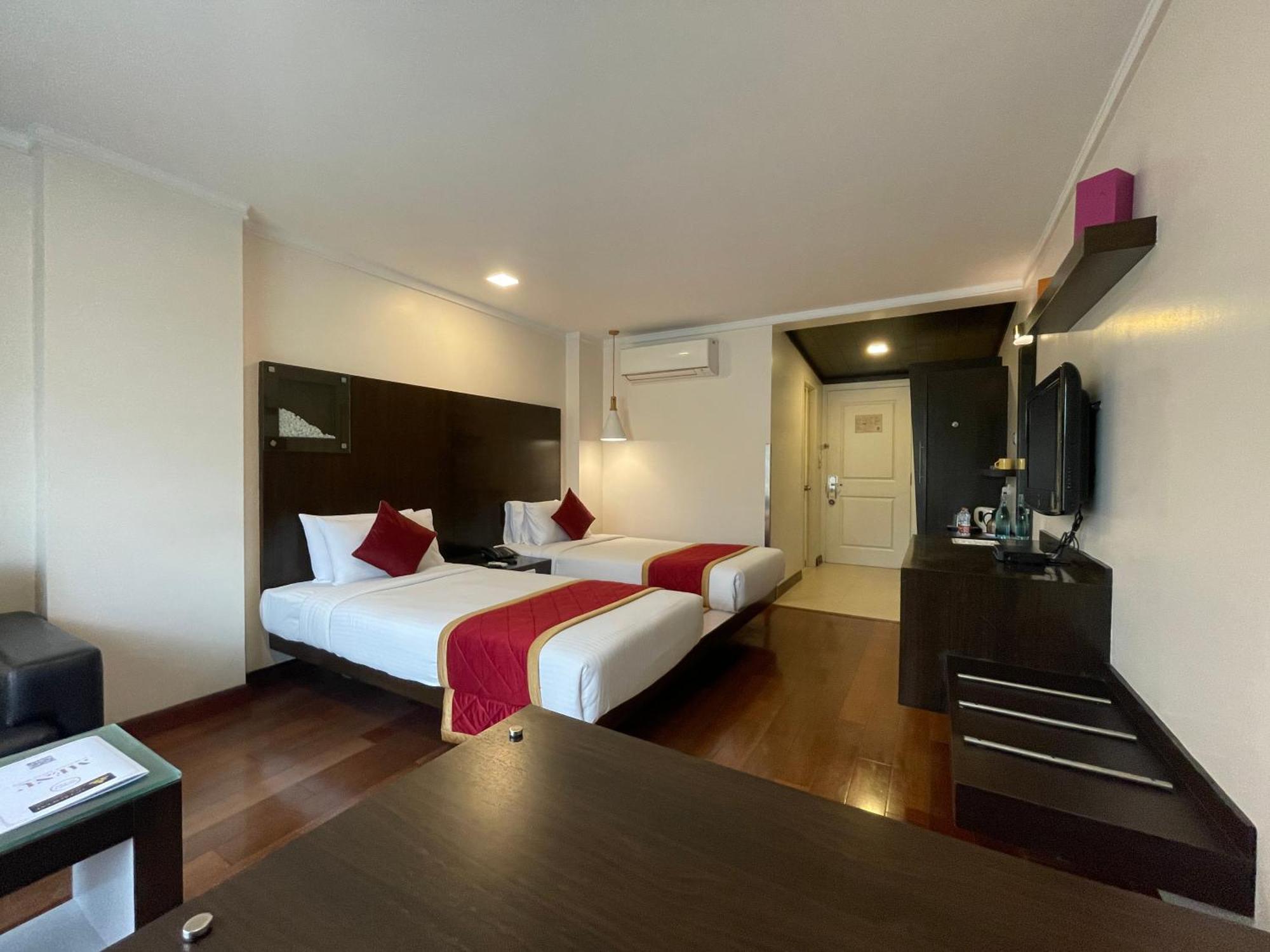 37Th Crescent Hotel Bengaluru Dış mekan fotoğraf